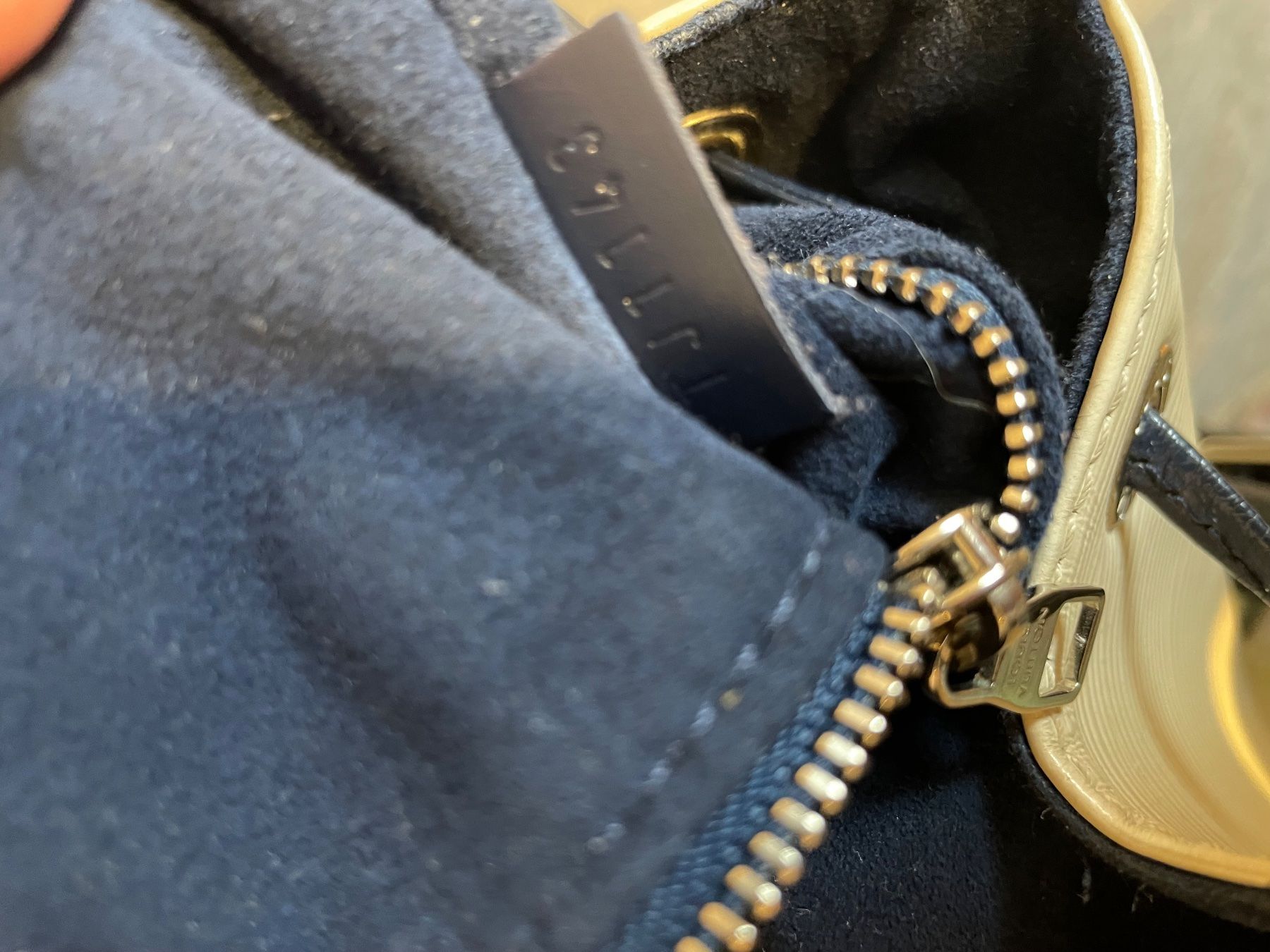 Louis Vuitton Borse da donna: -Louis Vuitton Petit Noe weiss blau – Usato da Hittnau venduto da LuxAndMore 8