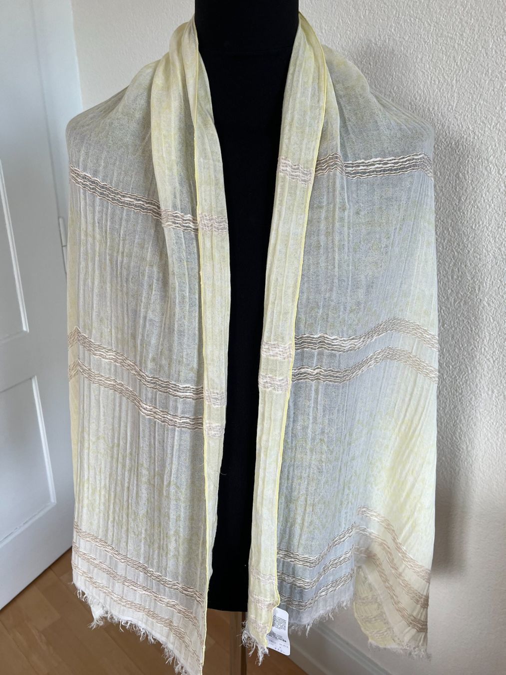 Colora Foulards, Tücher & Schals: Colora Schal, Baumwolle / Modal, Hellgelb, NEU – Neu und originalverpackt aus Worb von farben20zauber 4