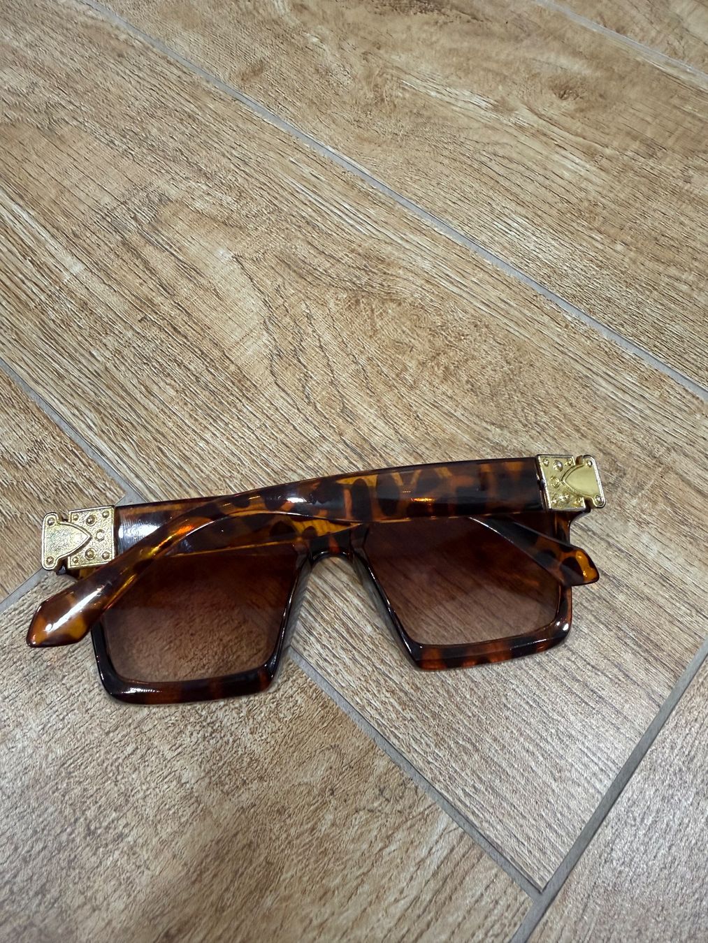 Occhiali & Lenti: Sonnenbrille Top Zustand – Usato da St. Gallen venduto da kka_l9wg 1