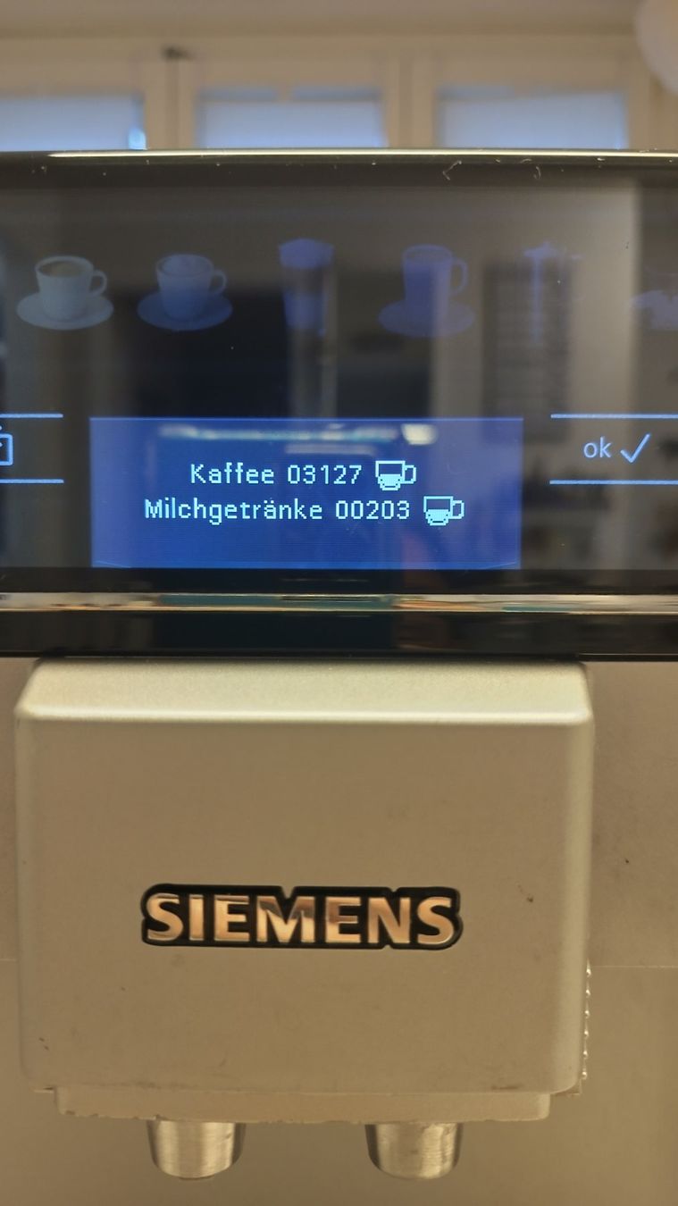 Siemens Macchine per caffè & Macchine per espresso: Kaffevollautomat Siemens EQ6 plus s300  Ab 1.- – Usato da STEFFISBURG venduto da Sumerstorm 2