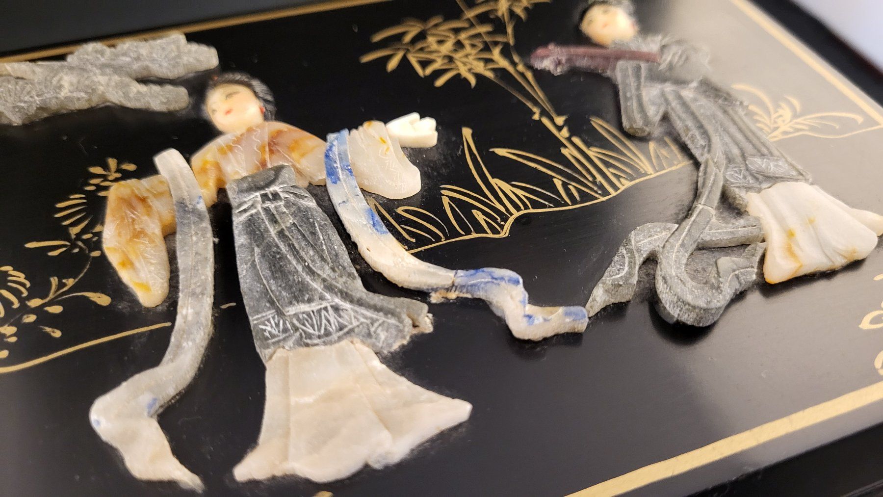 Portagioie: Asiatische Schmuck-Schatulle mit Steinrelief – Usato da Basel venduto da spinne02 1