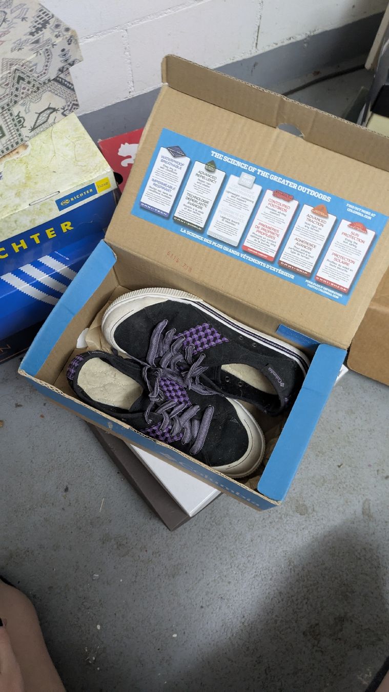 Columbia Scarpe da uomo: COLUMBIA Schuhe schwarz lila – Usato da Morgarten venduto da rra_jvw7