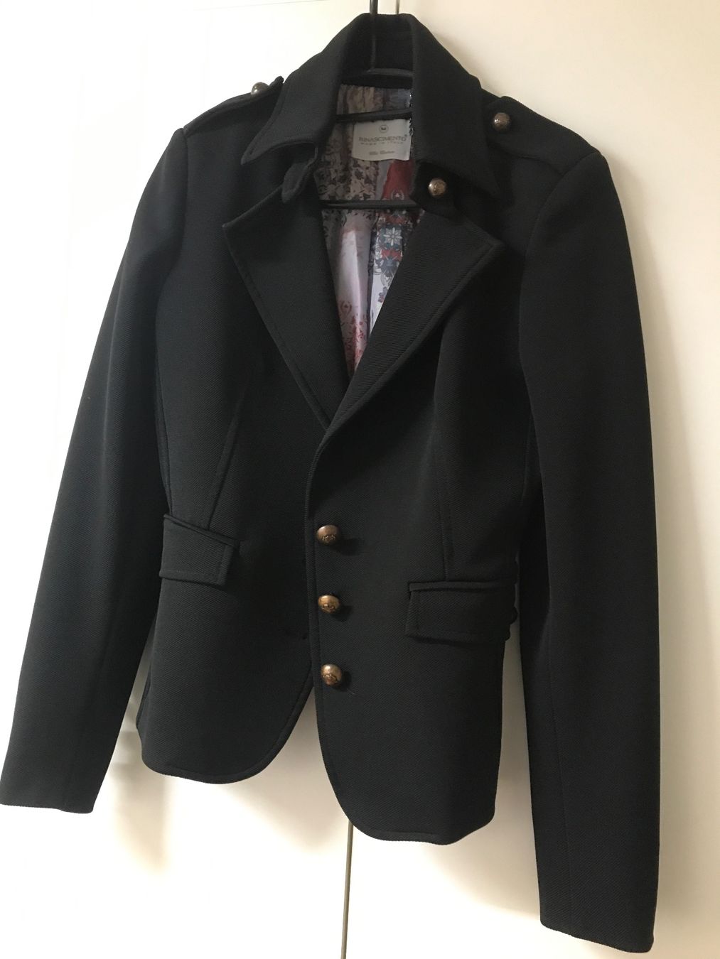 Vestes: Schwarzer taillierter Blazer Gr S – D'occasion à St. Margrethen SG par kellenbh