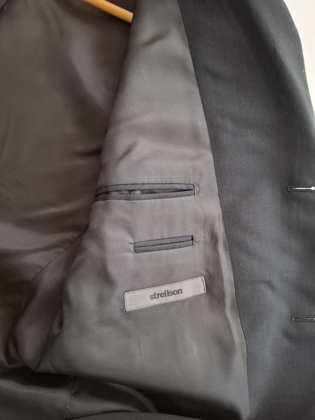 Completi: Herrenanzug Strellson schwarz – Nuovo (secondo la descrizione) da Diegten venduto da Fashion017 2