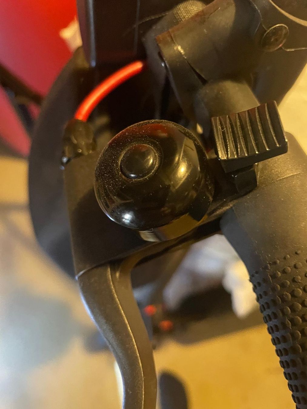 Scooters: iScooter E9D E-Scooter inkl. Tasche & Ladegerät – D'occasion à Teufenthal AG par sleeepless1987 6