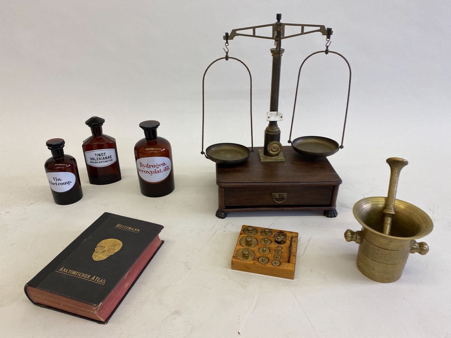 Bilance e pesi: Antike Apothekerset – Usato da Riniken venduto da Tape5