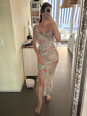 Kleid Zara Blumenmuster mint Grösse XS neuwertig