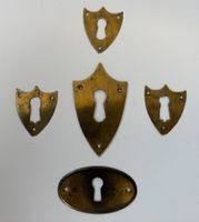 5 Messing Schlüsselloch Rosetten antik gebraucht