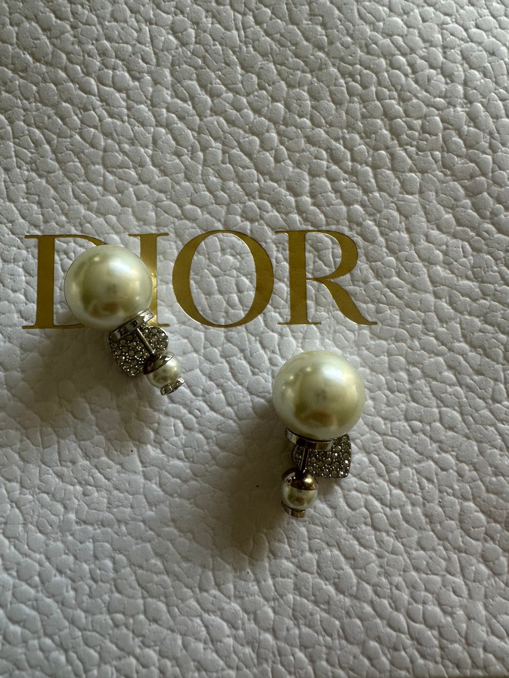 Dior Ohrringe & -stecker: Dior Tribales – Neu und originalverpackt aus Steinmaur von regenbogen052