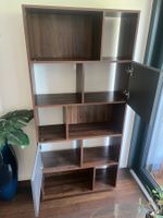 Bücherregal