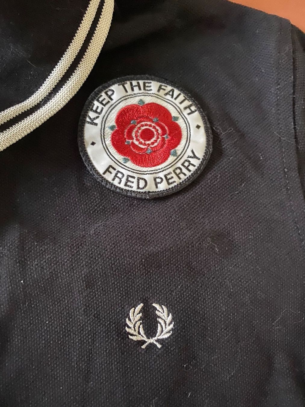 Fred Perry Polo-Shirts: Fred Perry Women Twisted Wheel Rar – Gebraucht aus Wallisellen von theadicts77 1