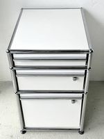 USM Haller Korpus Reinweiss