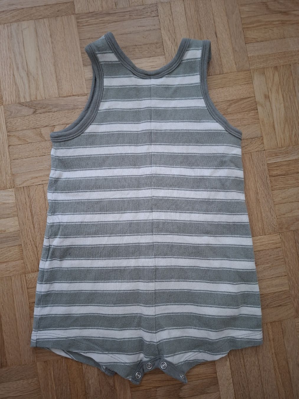 Petit Bateau Barboteuses: Barboteuse rayée vert et blanc taille 81 petit bateau  – D'occasion à Plan-les-Ouates par Laly_92 1