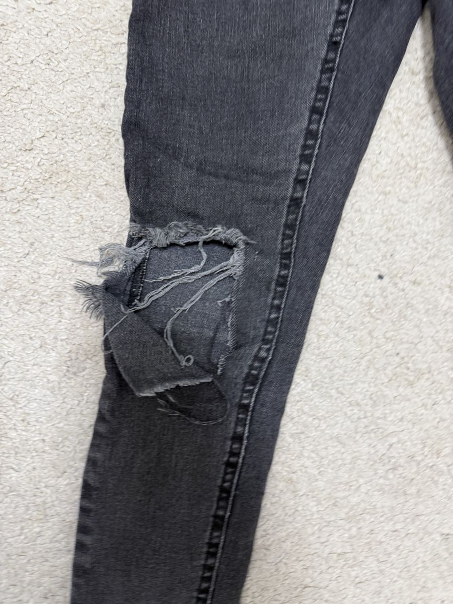 Jeans: Dunkle Jeans  – Usato da Bolligen venduto da arg_v256 1