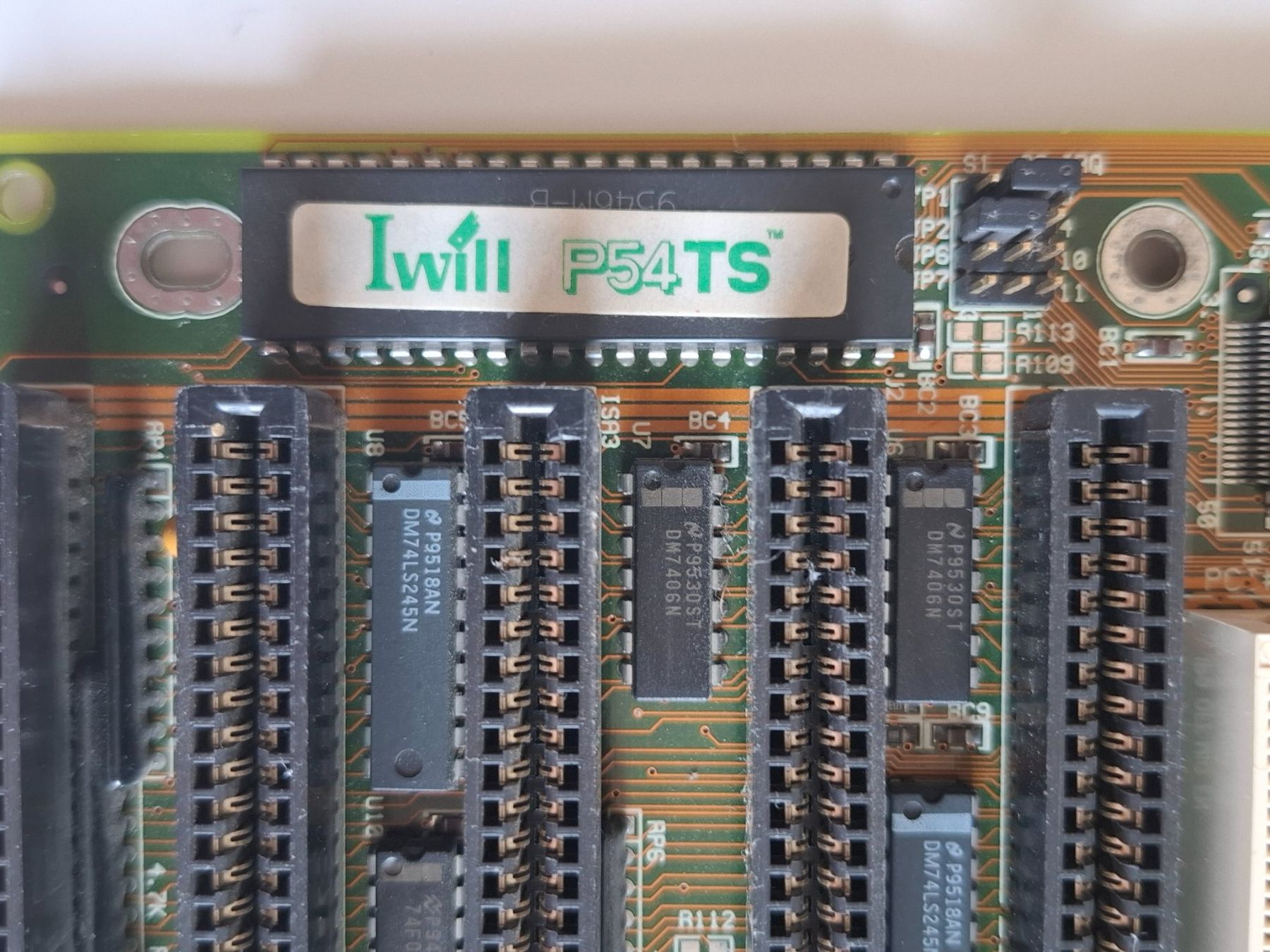 Cartes mère: Vintage Mainboard Socket 7 Iwill P54TS Rev 1.1 + Pentium – D'occasion à Schaffhausen par R_Muzh 7
