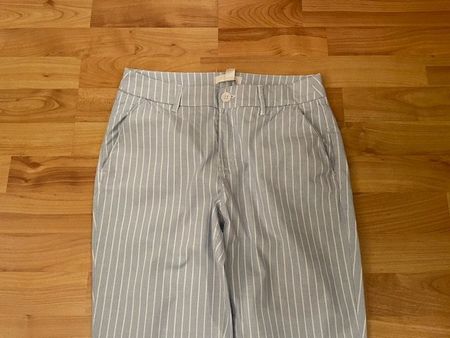 Stoffhose hellblau gestreift, Grösse 36