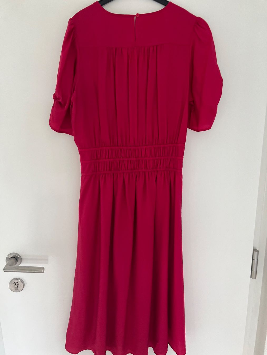 Hugo Boss Kleider: Boss- Kleid rot Gr. 40 kurzarm -neu – Neu (gemäss Beschreibung) aus Ebmatingen von Mistelu 2