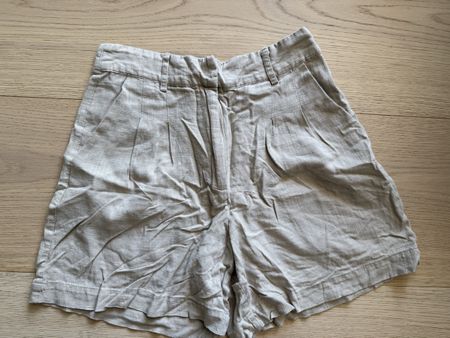 Kurze Stoffhose „Y.A.S“
