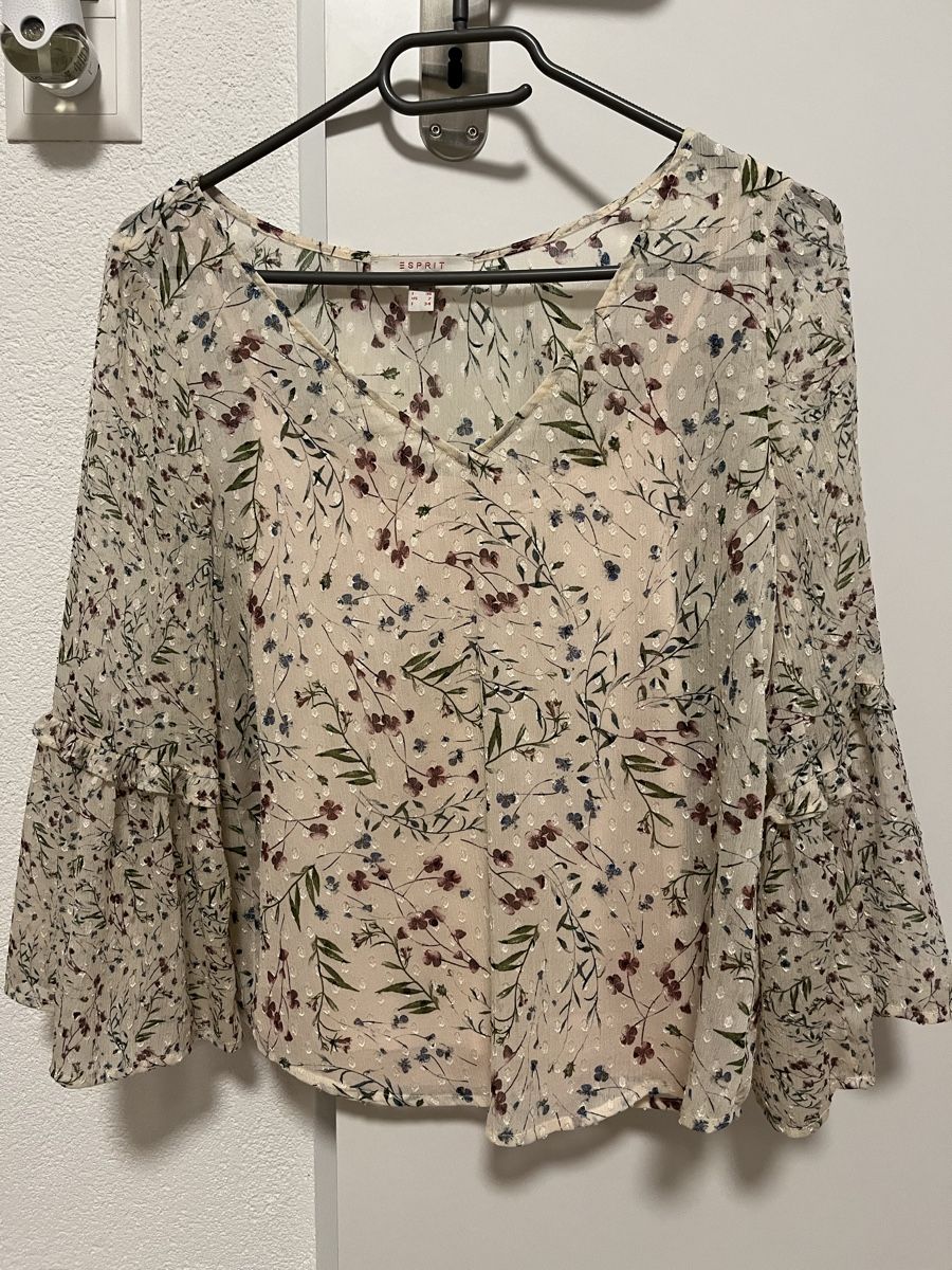 Esprit Blusen: Bluse floral Esprit 32 neu – Neu (gemäss Beschreibung) aus Birrwil von vanyboo