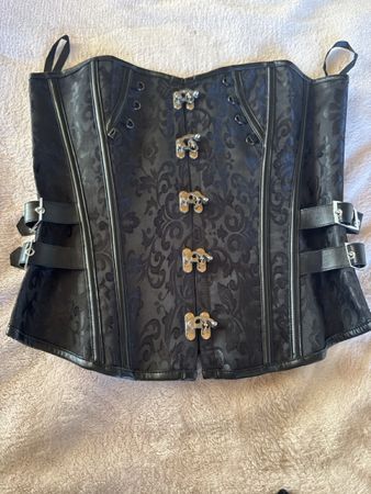 Sexy schwarzes Korsett mit Schnallen Gr. M — neuwertig!