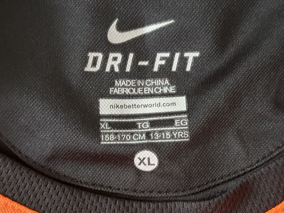 Nike Lotti & Set di vestiti: Kleiderpaket Nike(Sport)Gr.158-170 – Usato da Strengelbach venduto da Xycy 1