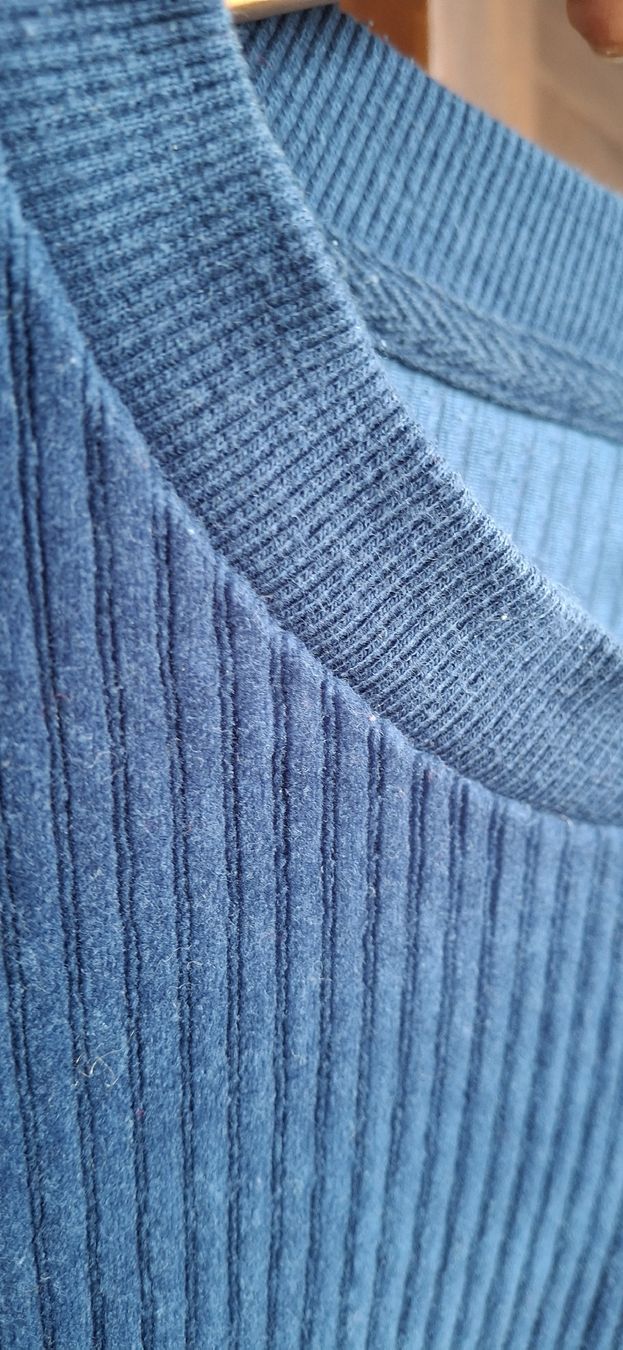 Maglioni & Felpe: OVS Grob-Cord Pullover Gr M Dunkelblau – Usato da Brienz BE venduto da mondchatz1 5