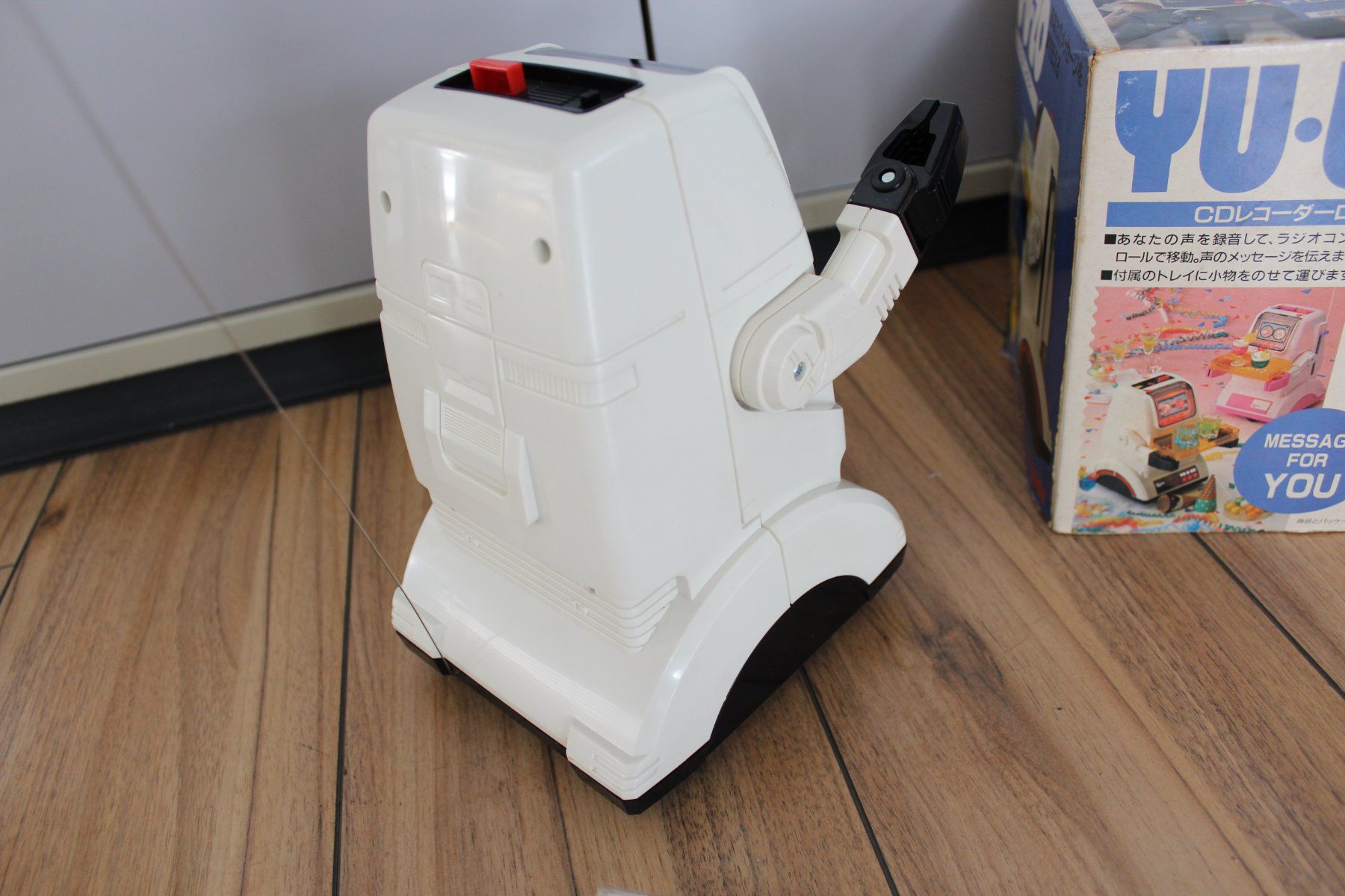 Tomy Jouets: Tomy Roboter YU-U-ZO Chatbot – Défectueux à Regensdorf par kimba05 3