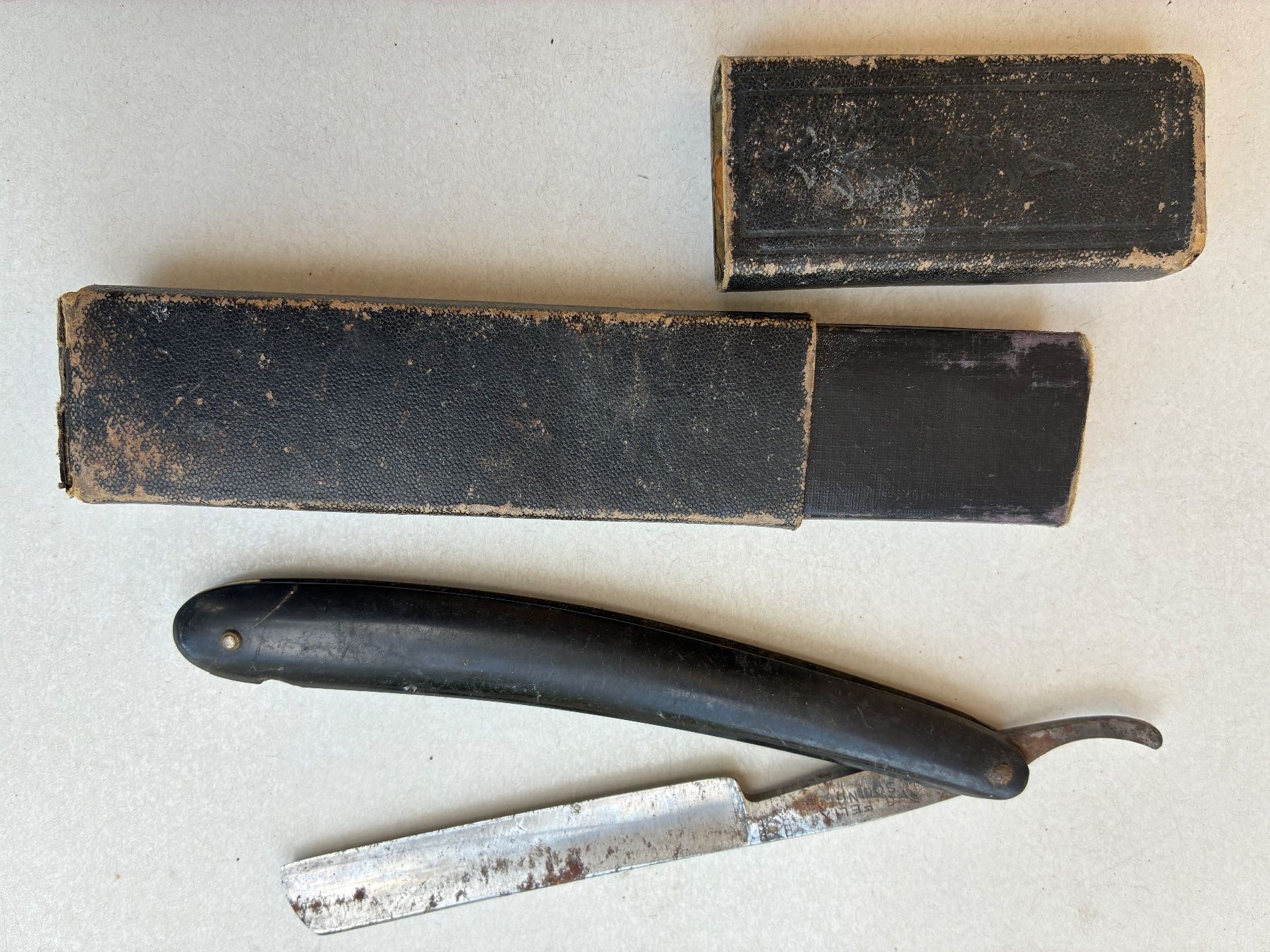 Rasoi & Lamette da barba: 3 alte Rasiermesser, 1 Etui,  um 1920? – Usato da Urtenen-Schönbühl venduto da Kira1291 3