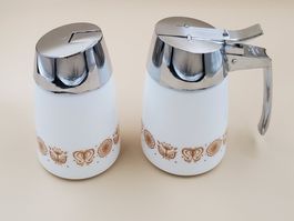 Sucrier et verseur de crème en opaline, 60's