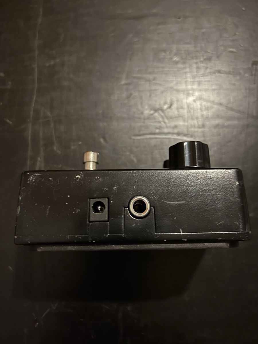 Behringer Strumenti musicali: Behringer DC9 Kompressor Pedal – Usato da Birr venduto da nbsound 2