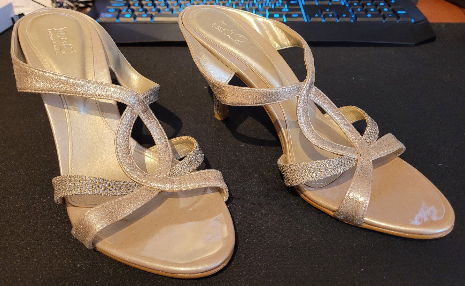 Damenschuhe: D&C Design & Comfort Sandalen – Gebraucht aus Volketswil von ald_2x9b 2
