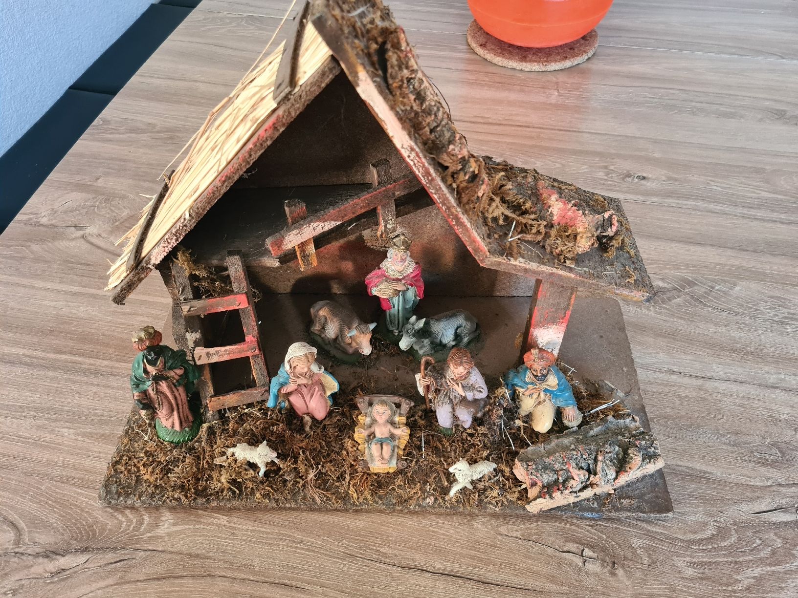 Alle Dekorationen: Weihnachtskrippe mit Figuren – Gebraucht aus Dussnang von kevin0812 6