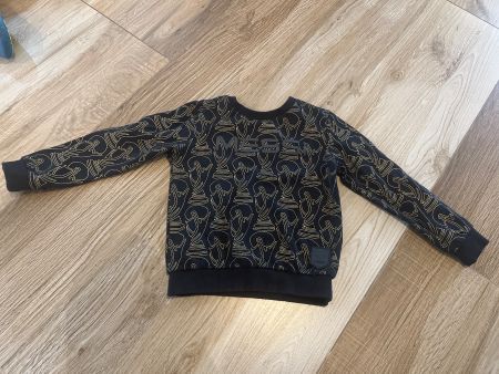 Messi Fussball Kinderpullover Gr. 110/116 schwarz gold
