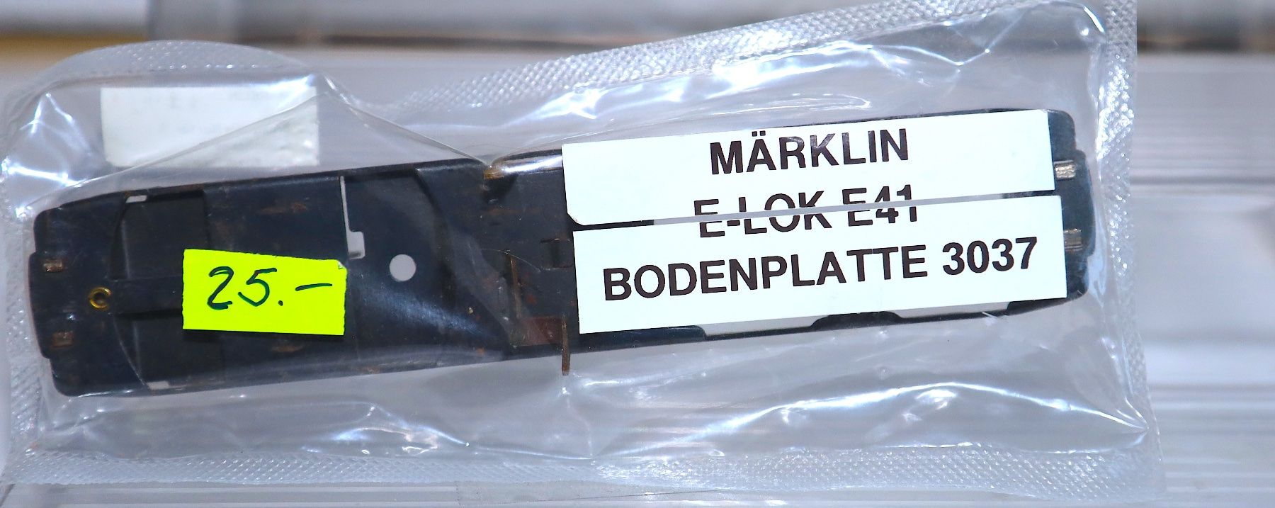 Märklin Modellini di ferrovie: Märklin N° 3037 E-LOK E41H0 GRUNDPLATTE – Nuovo (secondo la descrizione) da Ipsach venduto da locky55 1