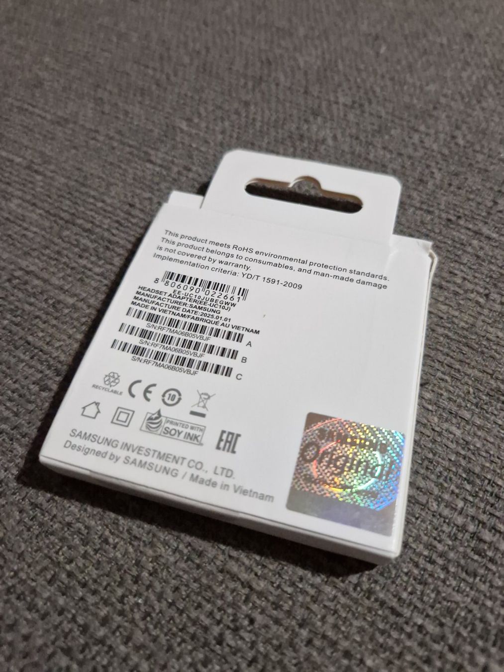 Samsung Ladegeräte: Original SAMSUNG Kopfhörer Adapter USB-C 3,5mm Audio Adapter – Neu und originalverpackt aus Uster von -FPS- 1