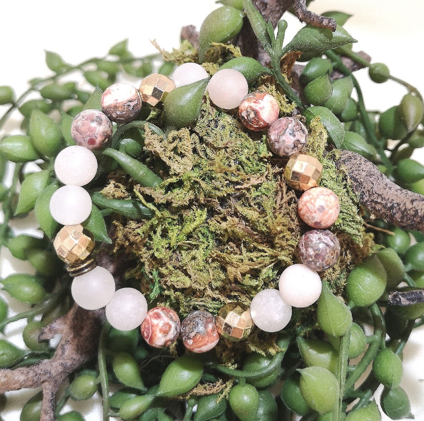 Bracciali & Braccialetti: 1 Steinarmk. mit Goldspacer - Spendenaktion – Nuovo (secondo la descrizione) da Unterkulm venduto da Nachtigall 5