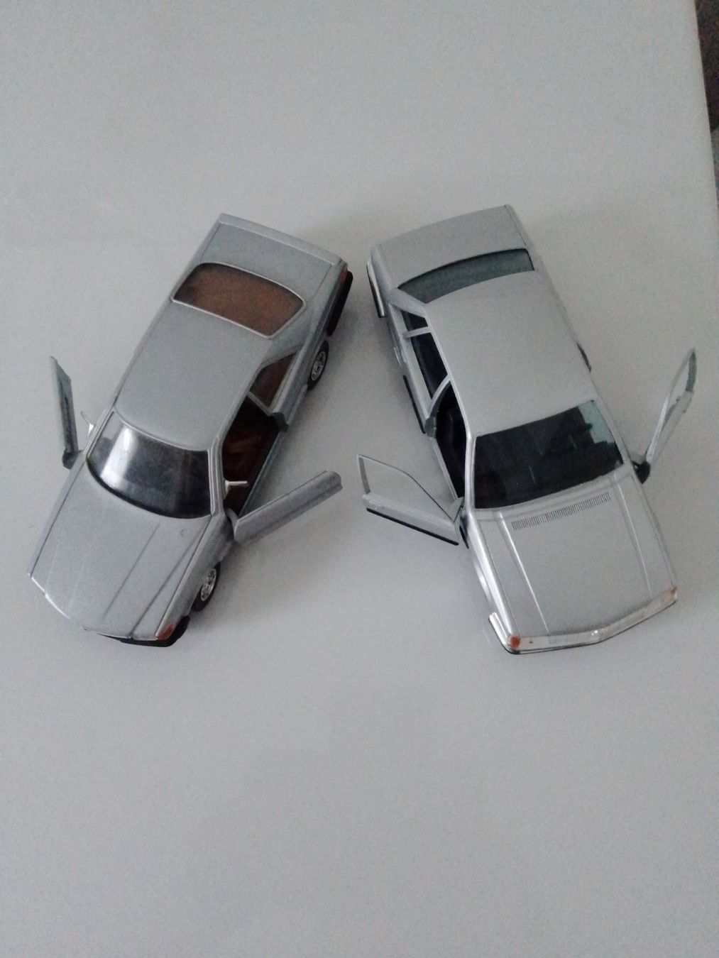 Gama Modellini d'auto: Mercedes sec & Opel Senator – Usato da Pfungen venduto da pegbob