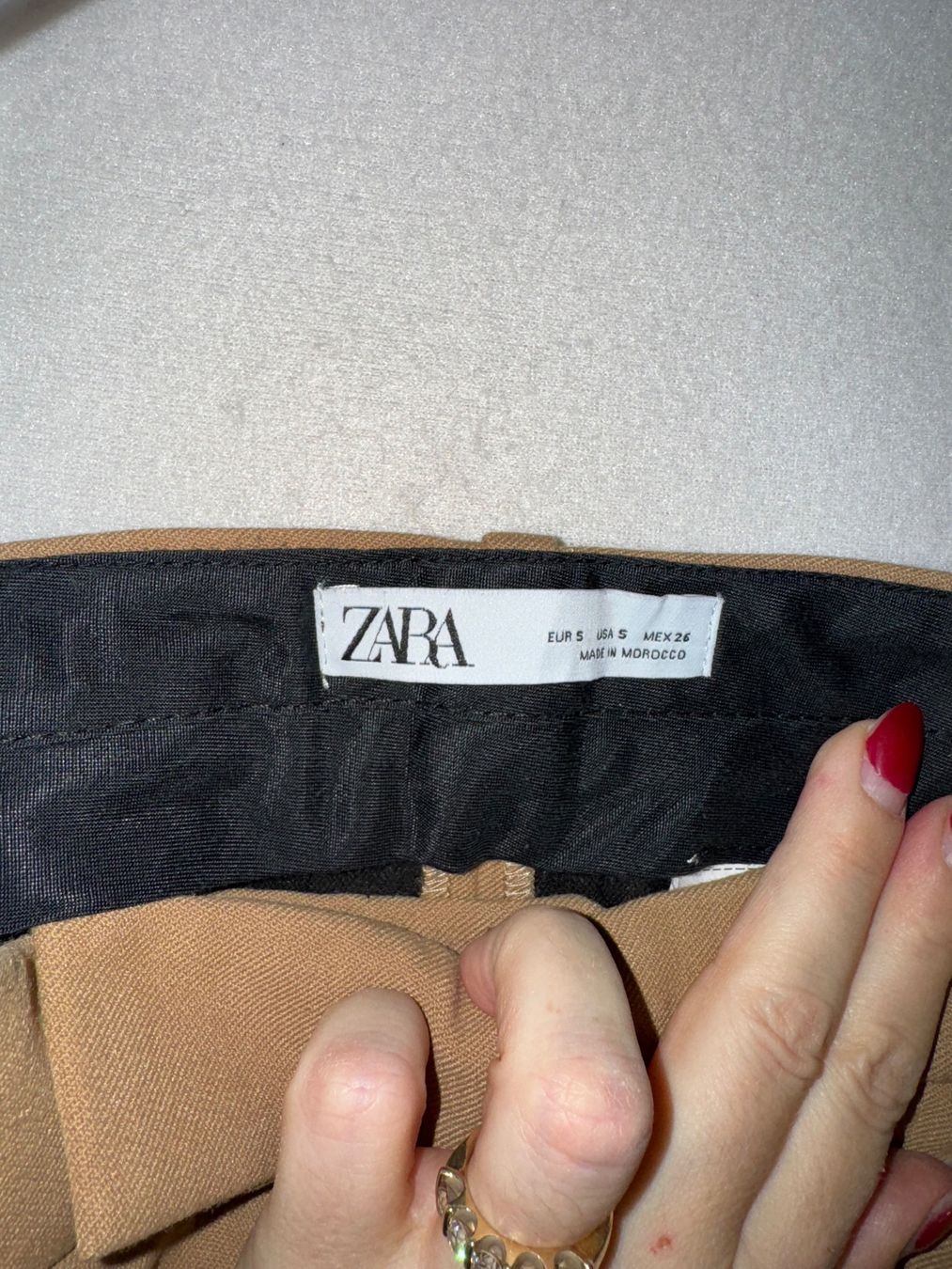 Zara Gonne: Mini Rock von Zara Gr. S – Usato da Grosswangen venduto da second_hand_dress 4