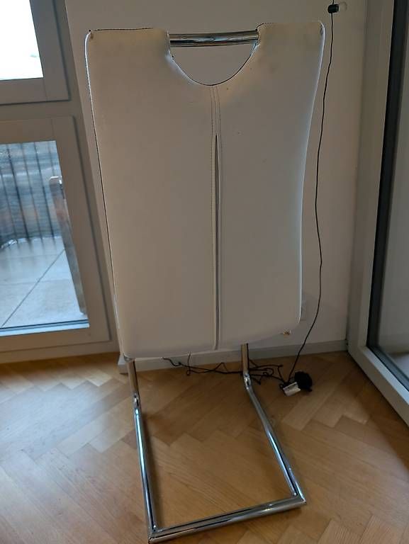 Chaises: 4 Gebrauchte Stühle – D'occasion à Emmen par Alina2000 1