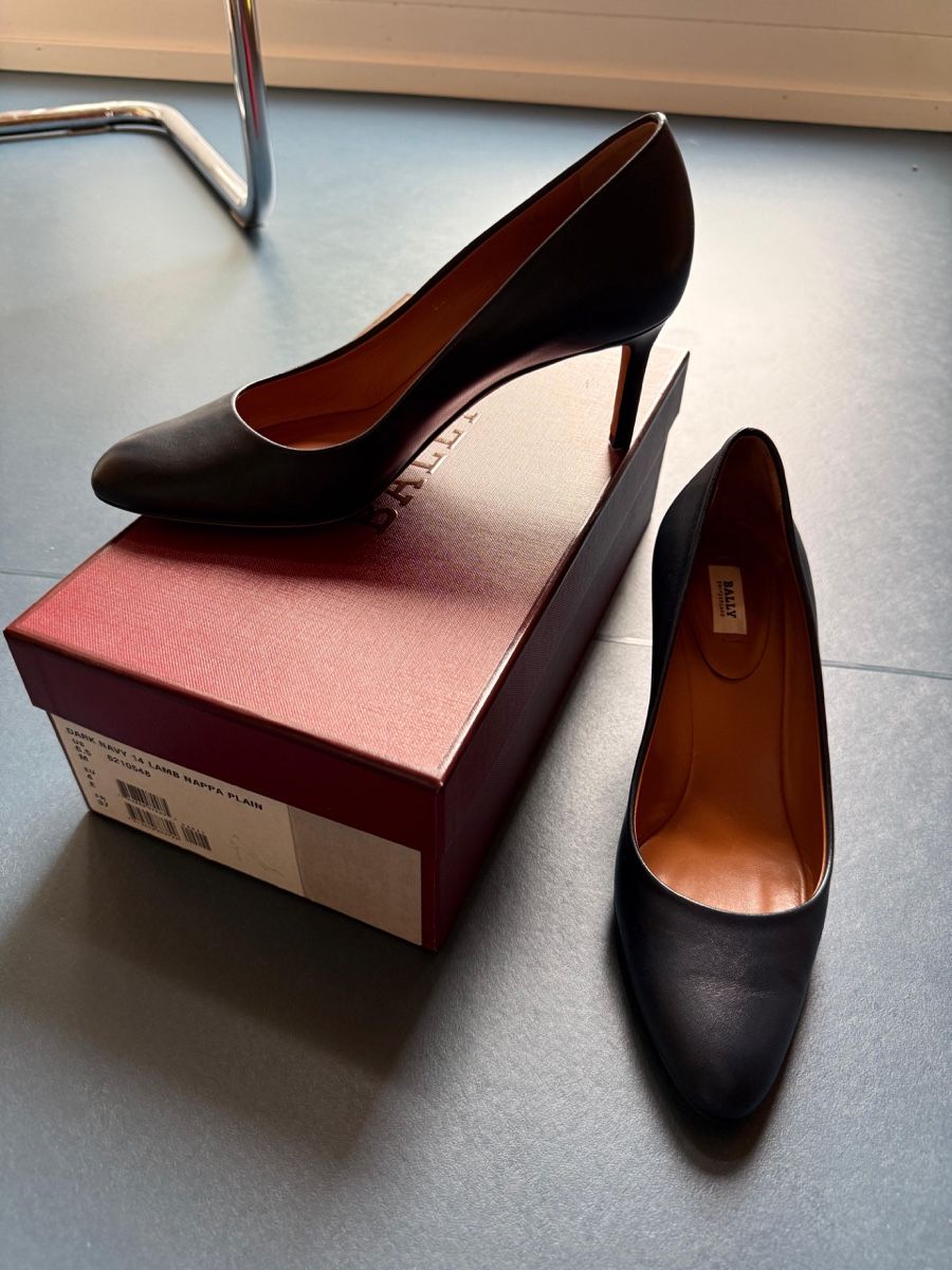 Bally Damenschuhe: Bally Schuhe 37 – Gebraucht aus Männedorf von fabianfasnacht