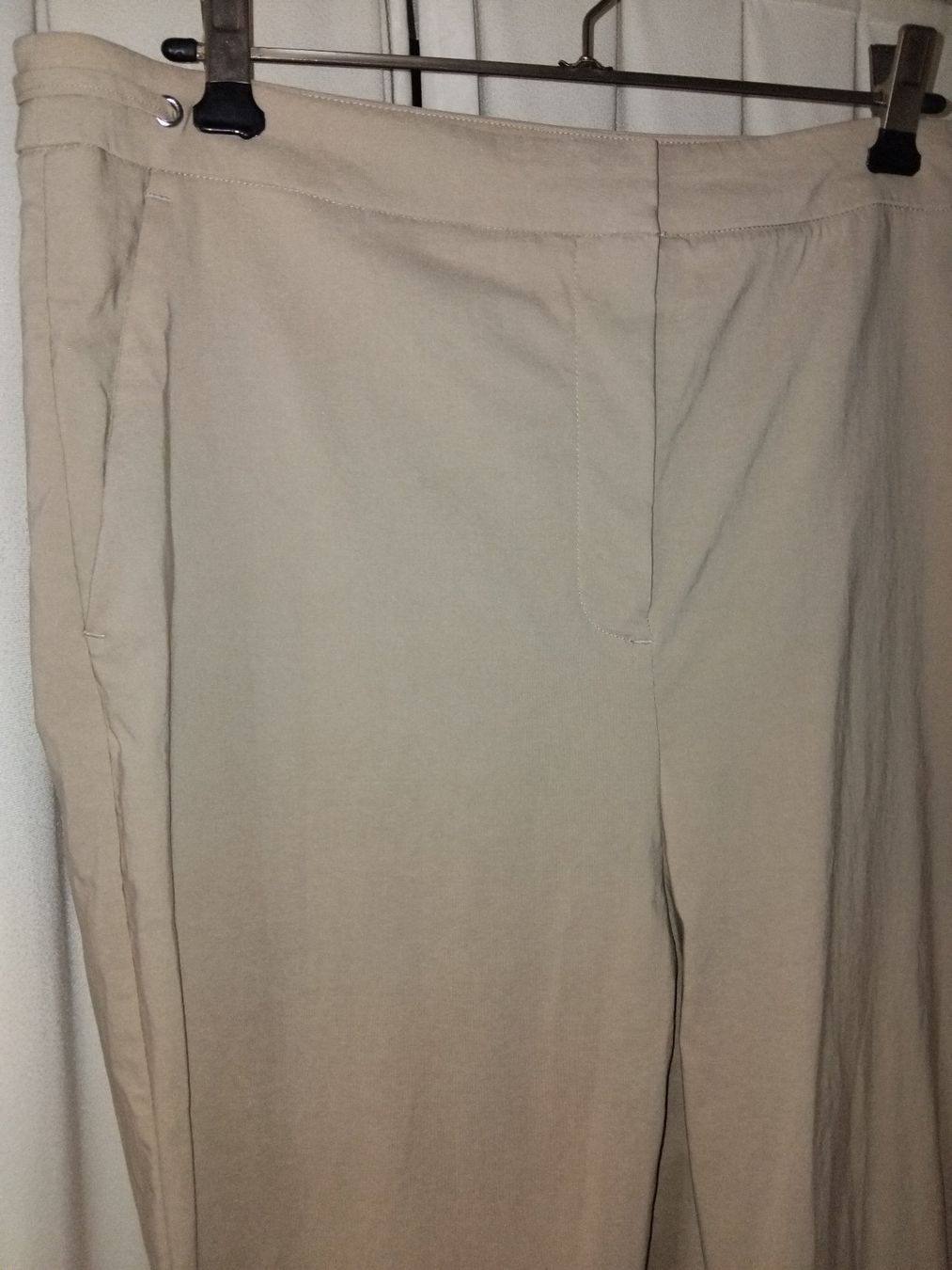 Pantaloni: Leichte Stretchhose ca Gr. 40 - NEU!! – Nuovo (secondo la descrizione) da Rorschach venduto da kristys 2