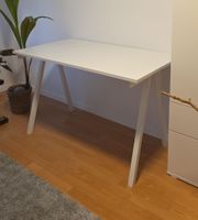 Bureau blanc minimaliste - Idéal pour la rentrée!