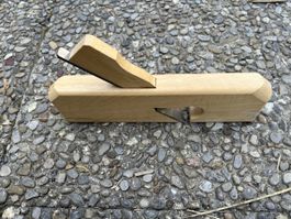 Hobel aus Holz