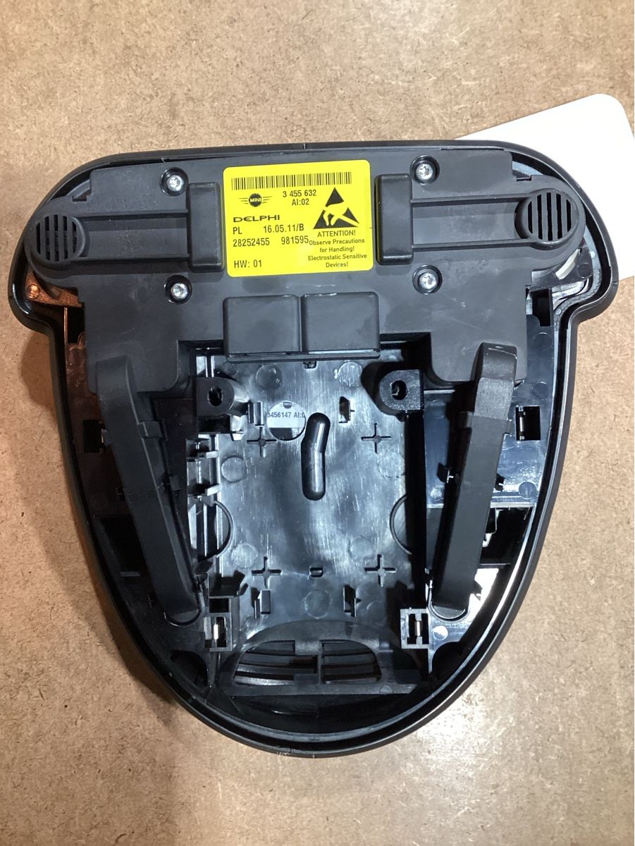 Mini Tutti pezzi di ricambio auto: Innenbeleuchtung zu Mini Hatchback Mini Cooper – Usato da Reichenburg venduto da T864RX 2