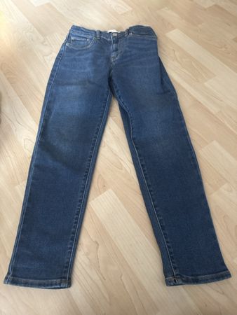 Jeans Levi's Mini Mom blau Modell für Kinder gebraucht