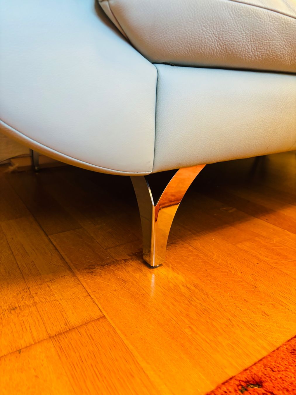 Sofas: Zweisitzer Sofa Leder mintgrün – Gebraucht aus Adliswil von Rai_ki 4
