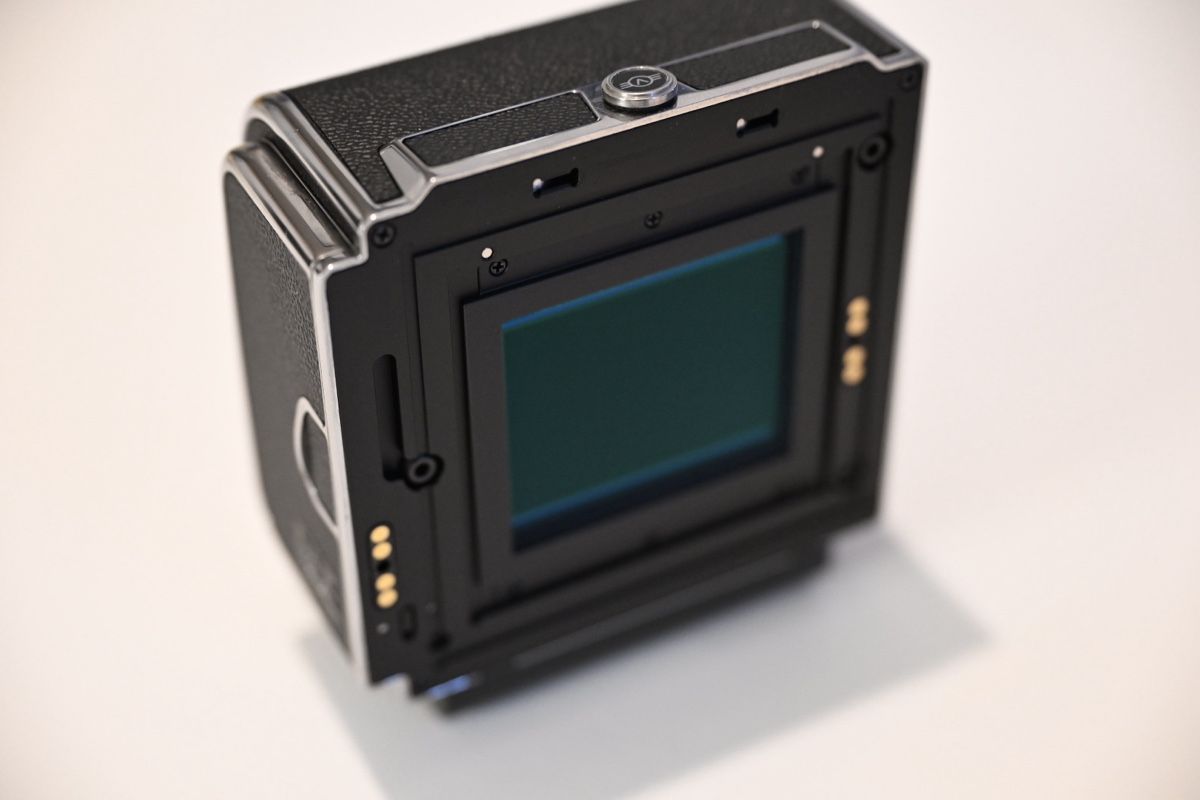 Hasselblad Kamera: Hasselblad CFV 50C with 4 Batteries – Gebraucht aus Zürich von  6