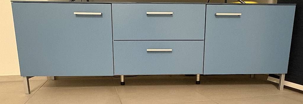 Kommoden: Sideboard mit Glasplatte – Gebraucht aus Biel-Benken von Niera 2