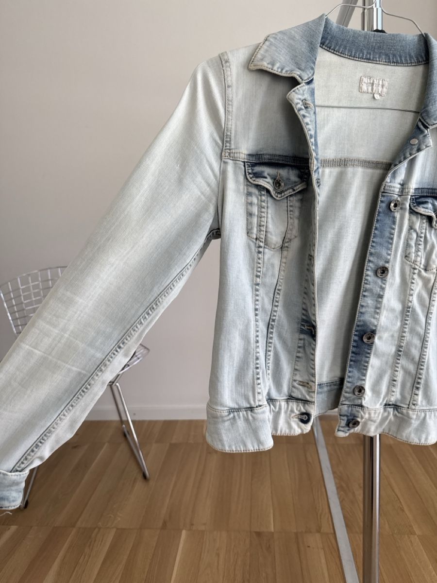 Giacche: Light Vintage Light Wash Denim Jacket from GAS – Usato da Zürich venduto da nin_my7f 1