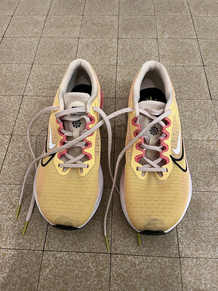Nike Herrenschuhe: Chaussures de course carbone  – Neu (gemäss Beschreibung) aus Lausanne von rgt_n5v9 2